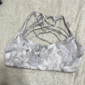 Lululemon free to be wild bra